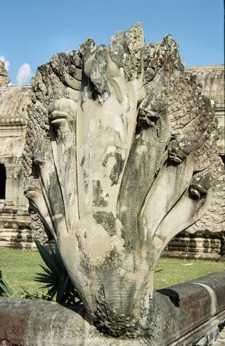Angkor Wat 13.jpg (33562 bytes)